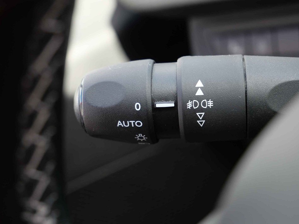 Peugeot 2008 1.2 PT Allure
