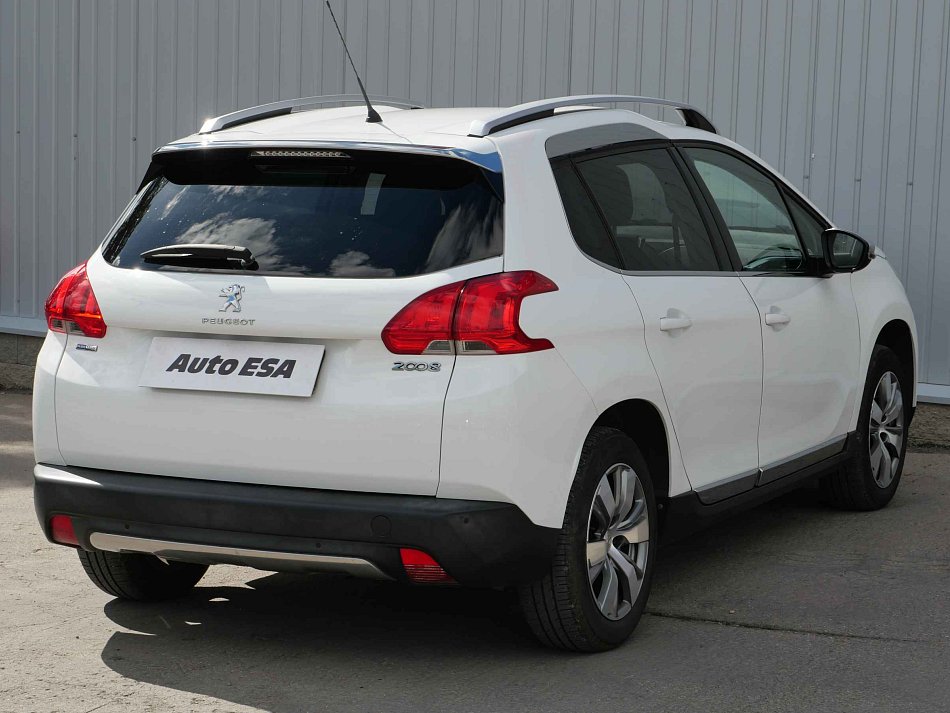 Peugeot 2008 1.2 PT Allure