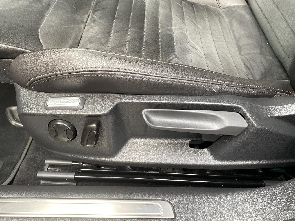 Volkswagen Passat 2.0 TDi Highline