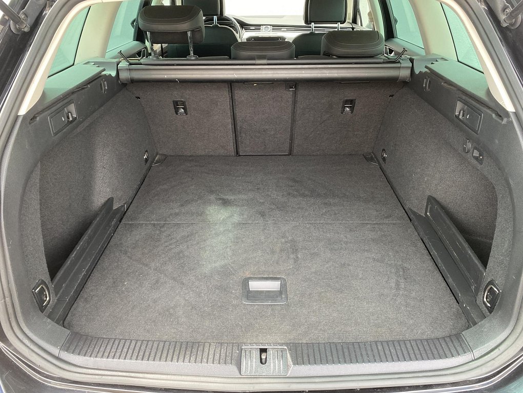 Volkswagen Passat 2.0 TDi Highline