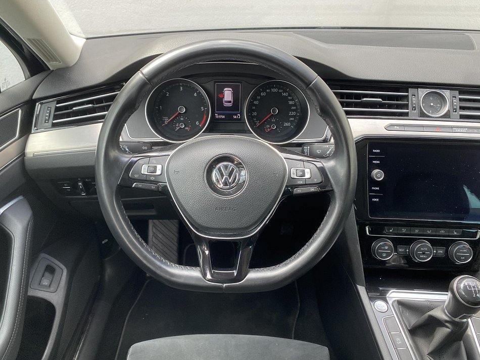 Volkswagen Passat 2.0 TDi Highline