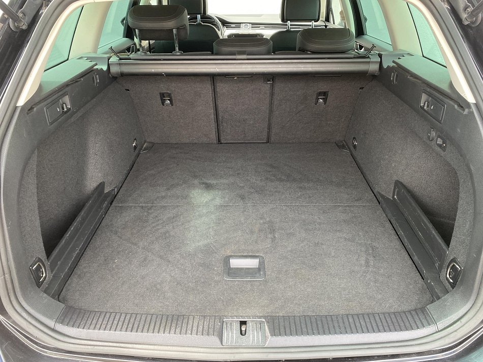 Volkswagen Passat 2.0 TDi Highline