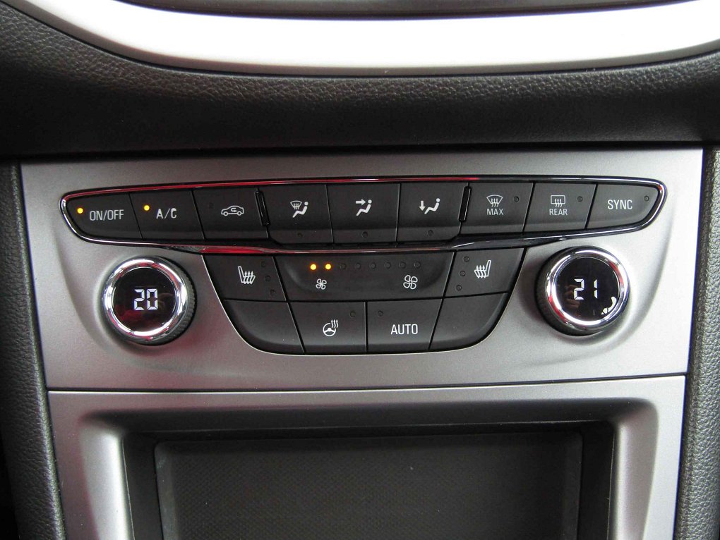 Opel Astra 1.6 CDTi 