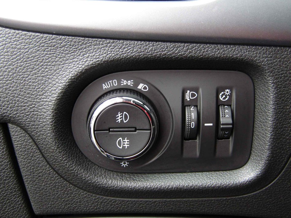 Opel Astra 1.6 CDTi 