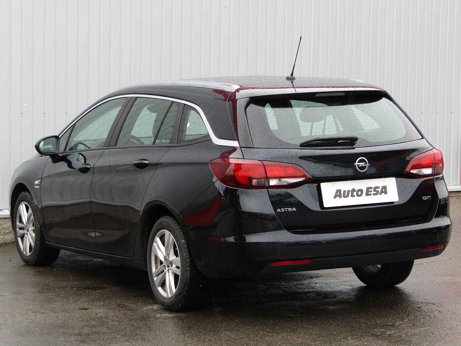 Opel Astra 1.6 CDTi 
