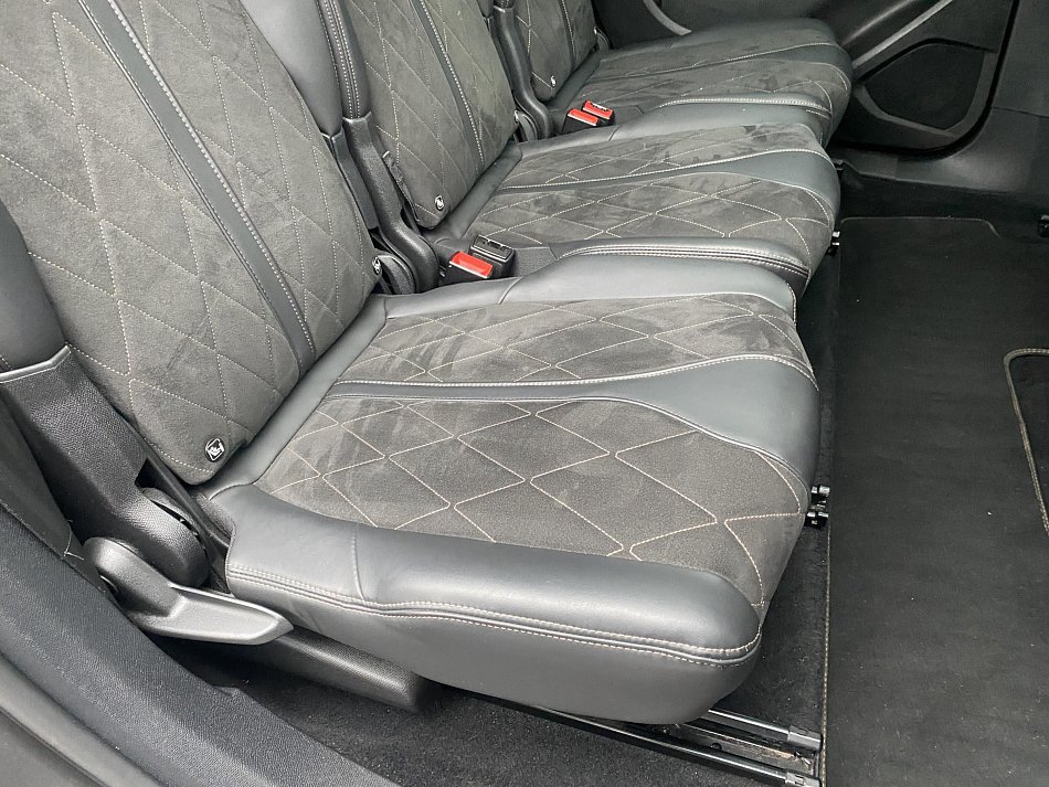 Peugeot 5008 2.0HDi 