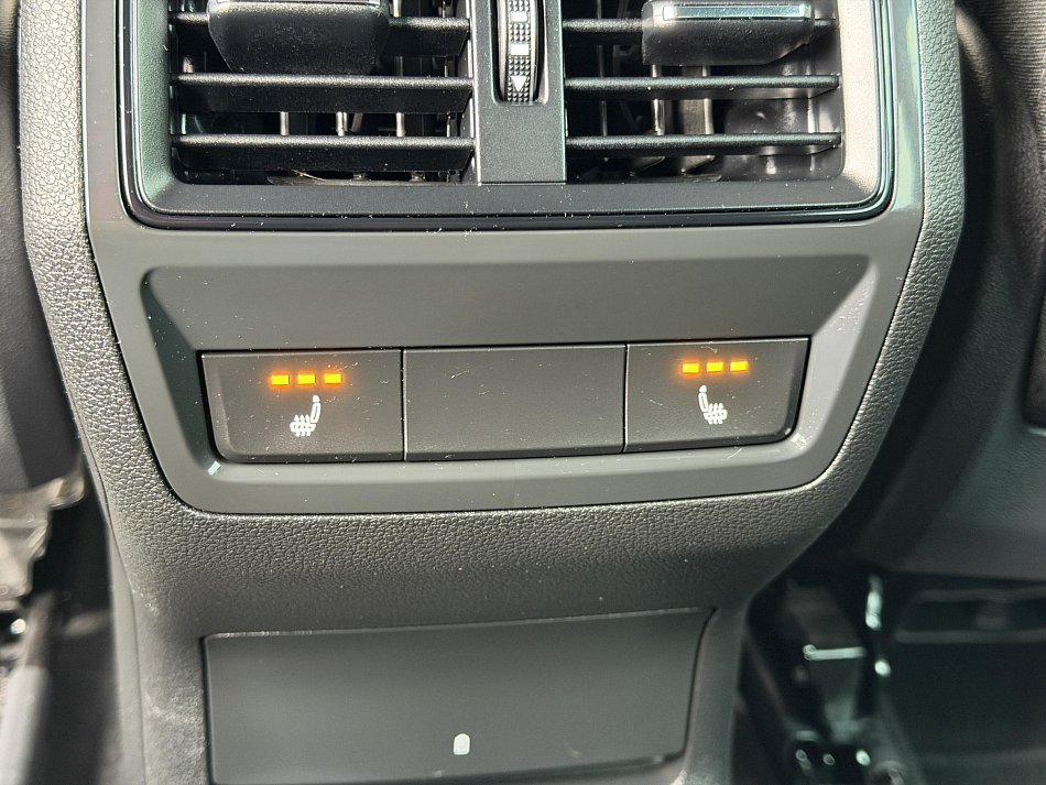 Škoda Karoq 2.0 TSi SportLine 4X4