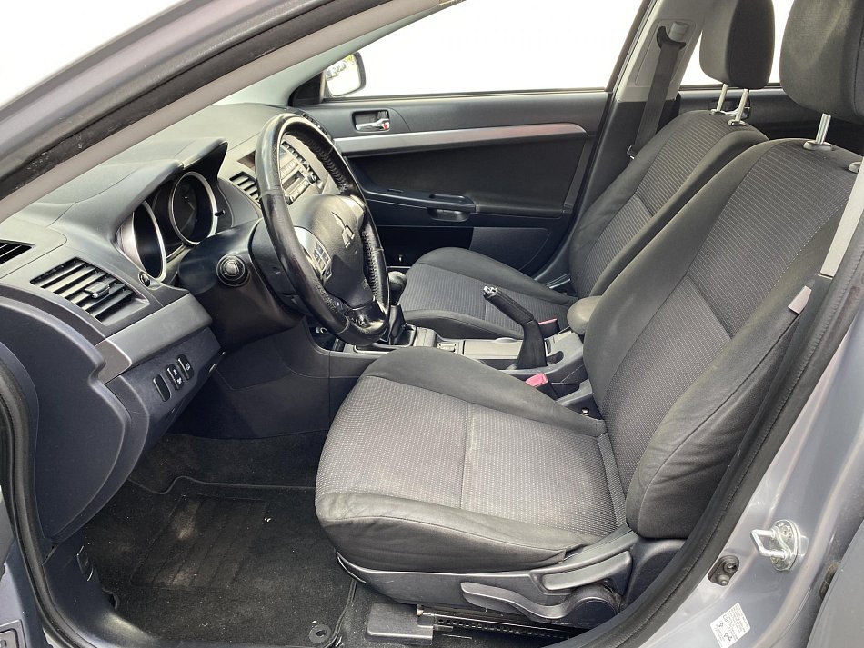 Mitsubishi Lancer 1.6i 