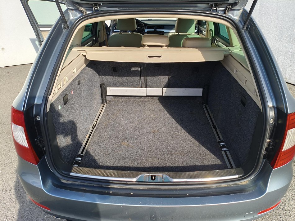 Škoda Superb II 2.0 TDi Elegance