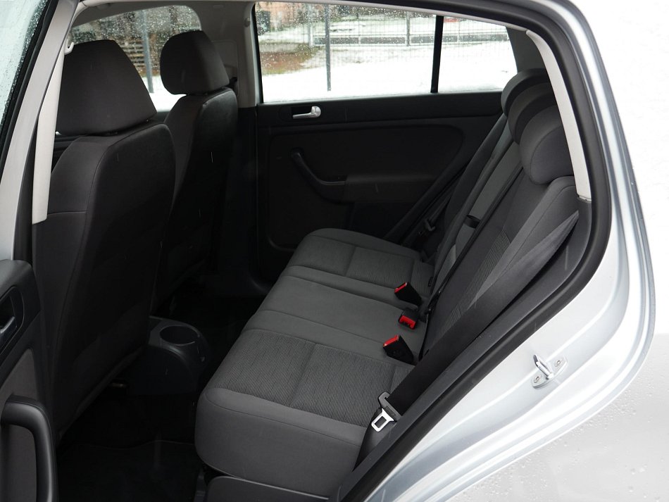 Volkswagen Golf Plus 1.6i 