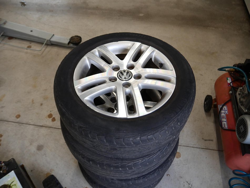 Volkswagen Golf Plus 1.6i 