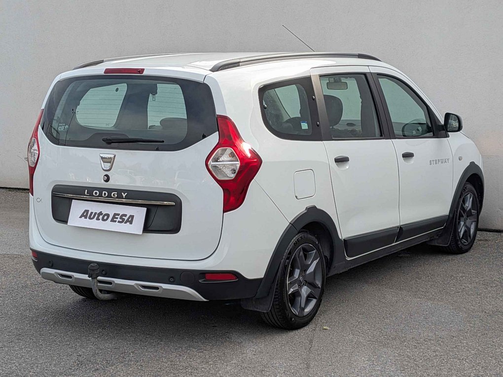 Dacia Lodgy 1.6i Stepway