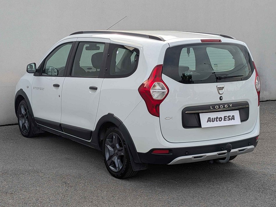 Dacia Lodgy 1.6i Stepway