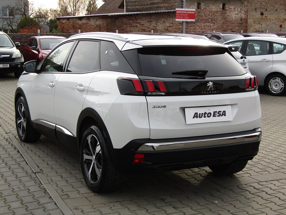 Peugeot 3008 1.2 PT Allure