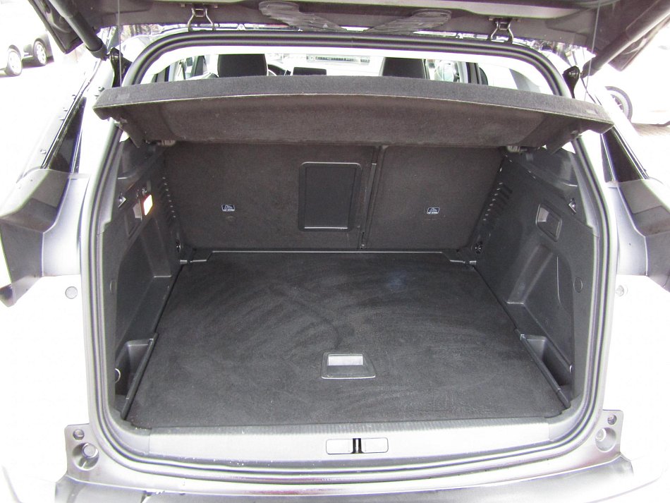 Peugeot 3008 1.2 PT Allure