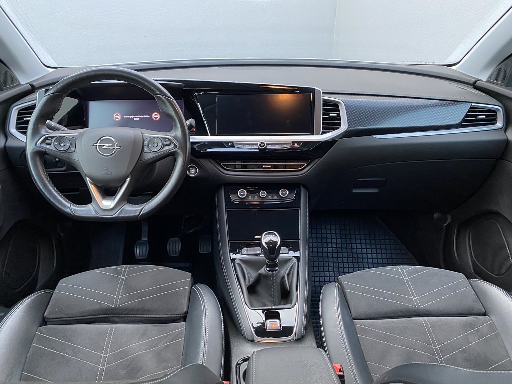 Opel Grandland 1.2 T GS Line