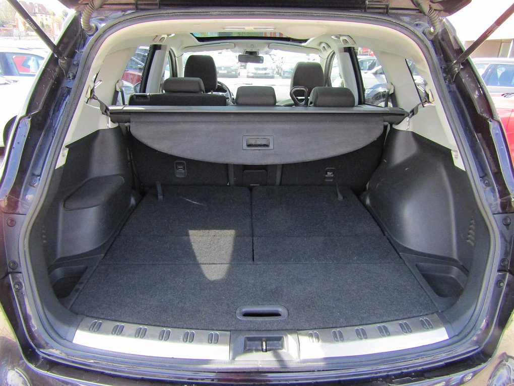 Nissan Qashqai 1.6 dCi  4x4, 7míst