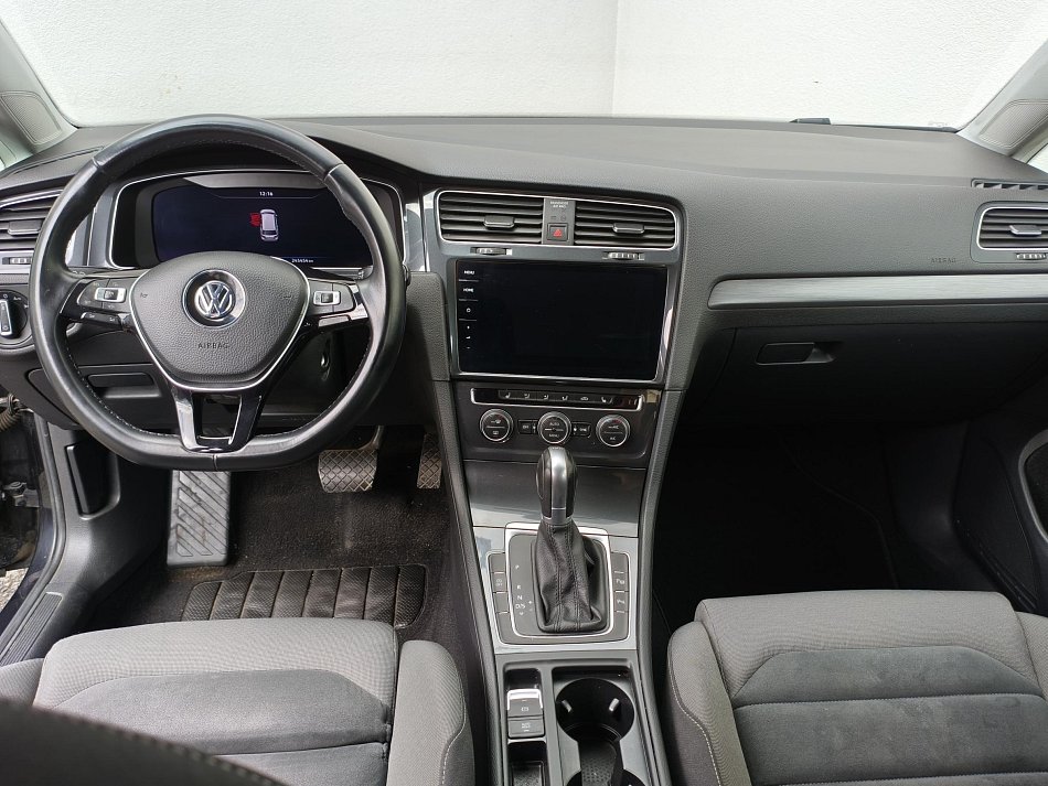 Volkswagen Golf 1.6 TDi Trendline