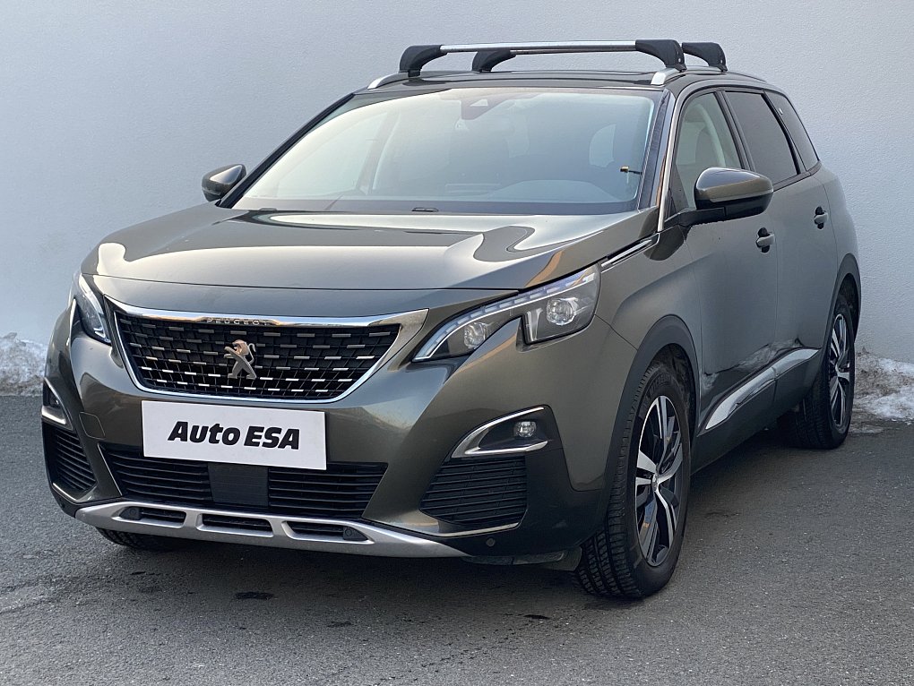 Peugeot 5008 1.5 HDi Allure 7míst