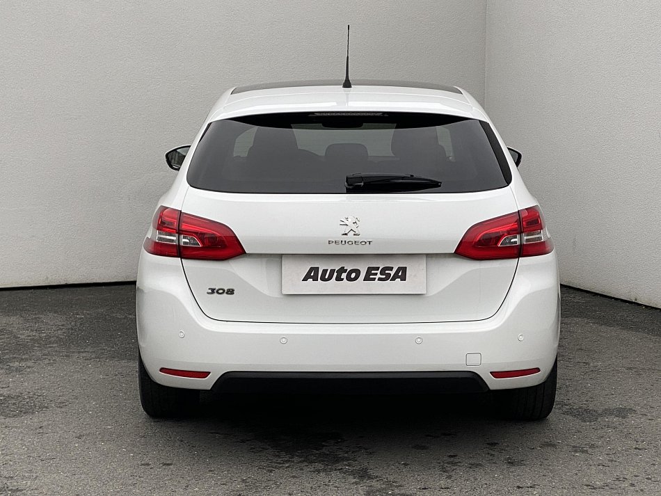 Peugeot 308 1.2i 