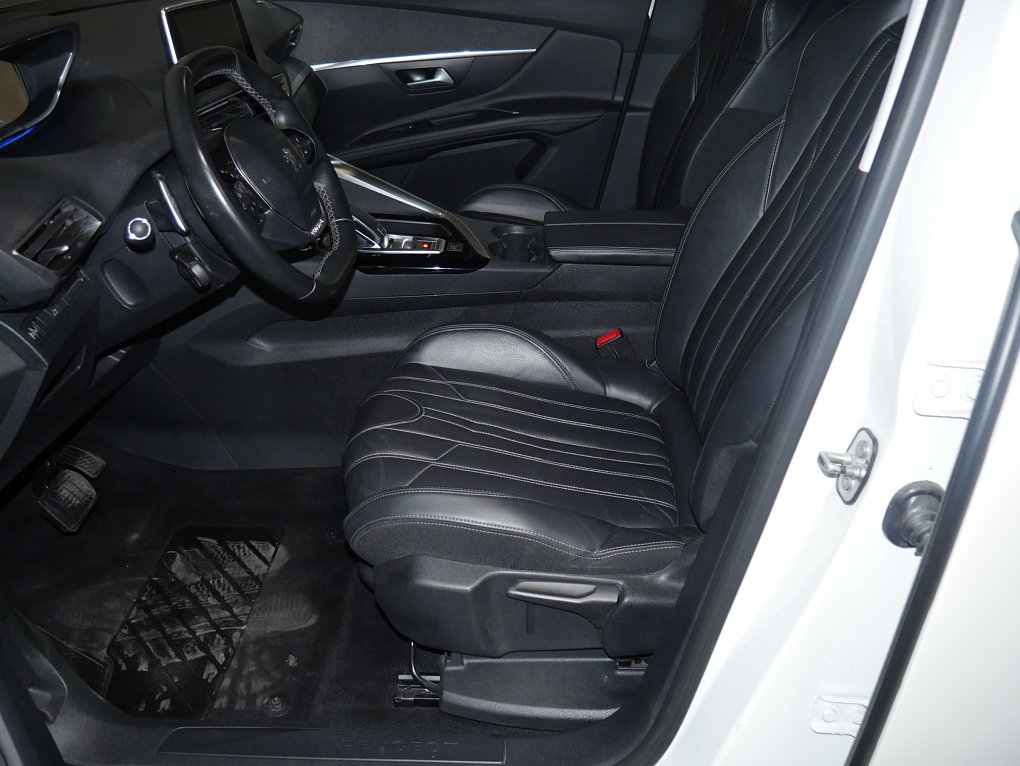 Peugeot 3008 1.2 PT Allure