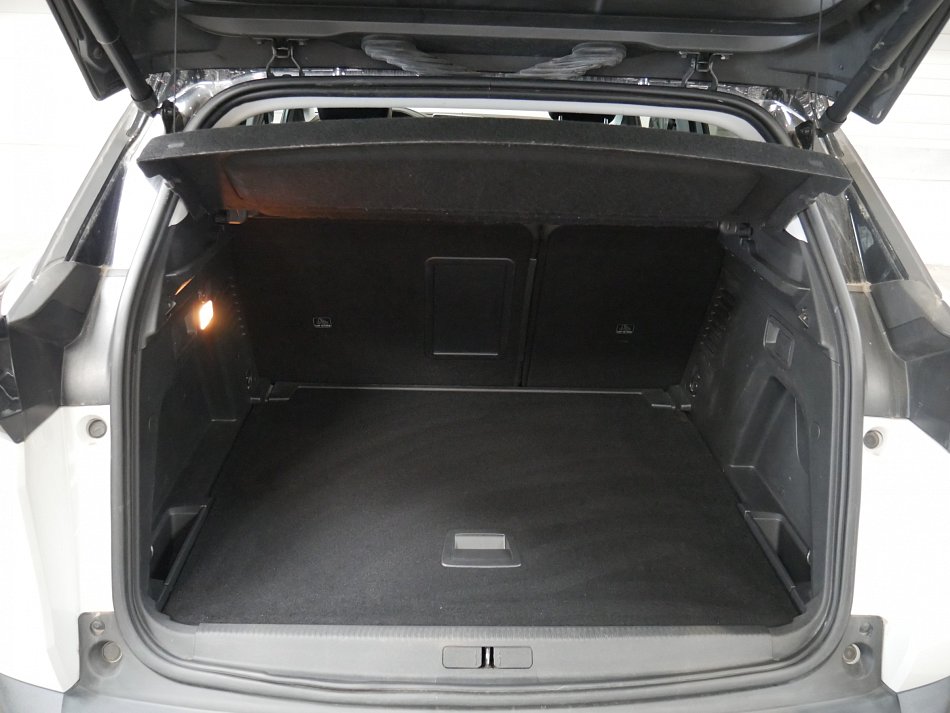 Peugeot 3008 1.2 PT Allure