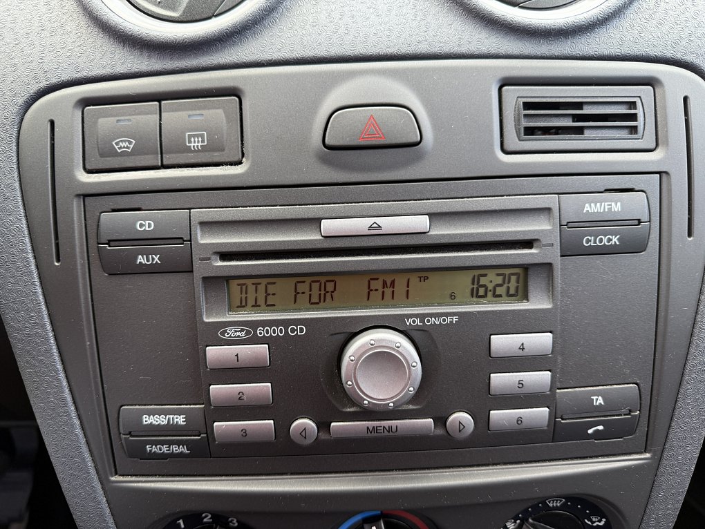 Ford Fusion 1.4i 