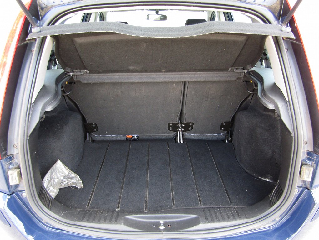 Ford Fusion 1.4i 
