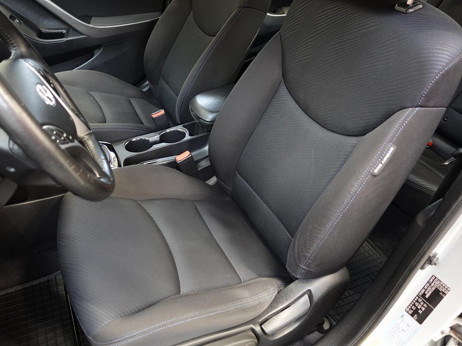Hyundai Elantra 1.6i 