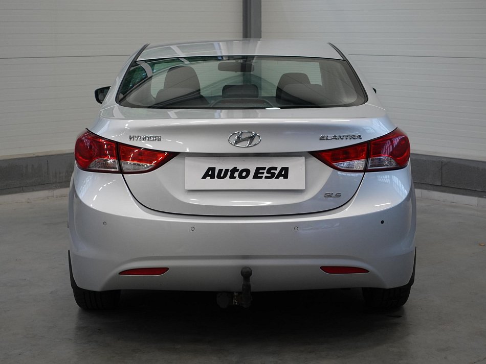 Hyundai Elantra 1.6i 