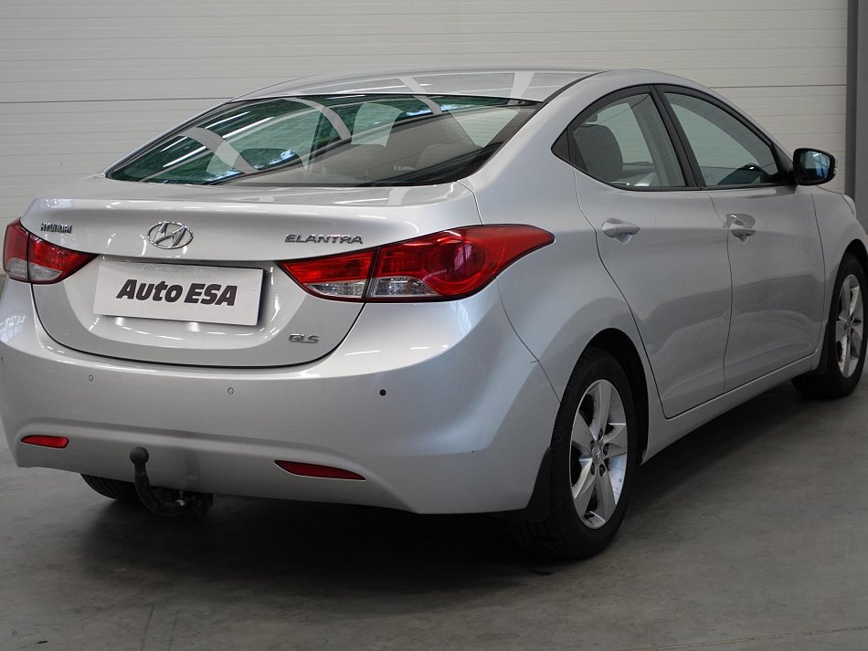 Hyundai Elantra 1.6i 
