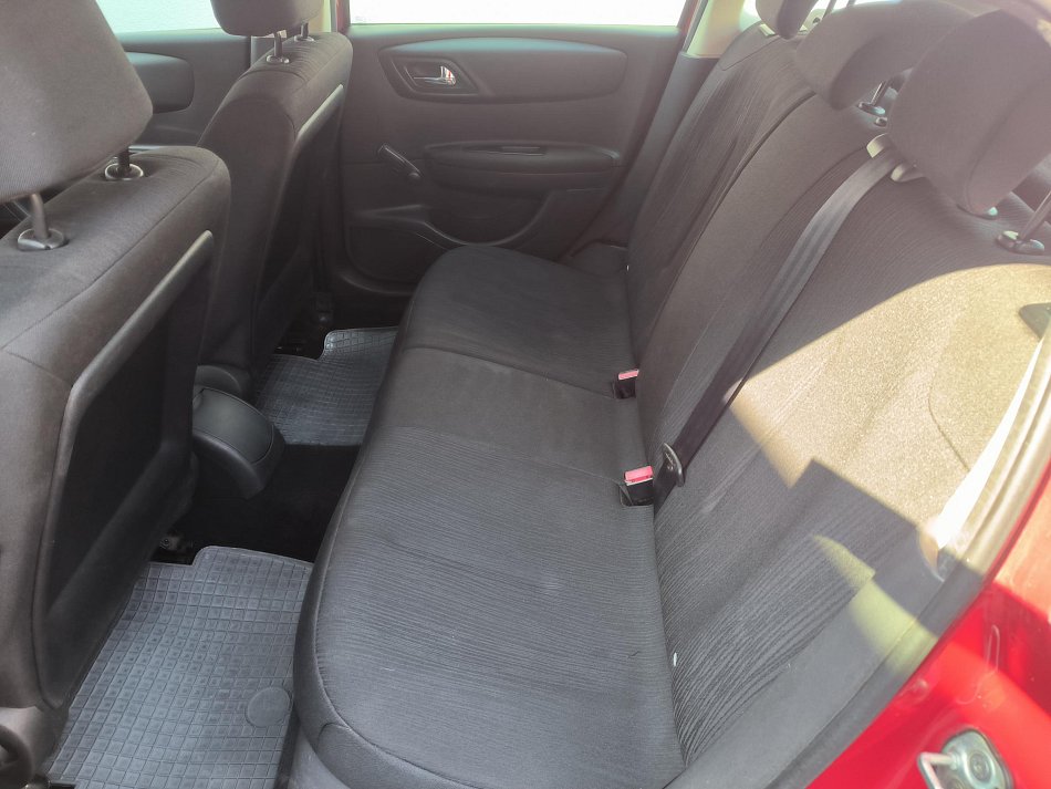 Citroën C4 1.4 i 