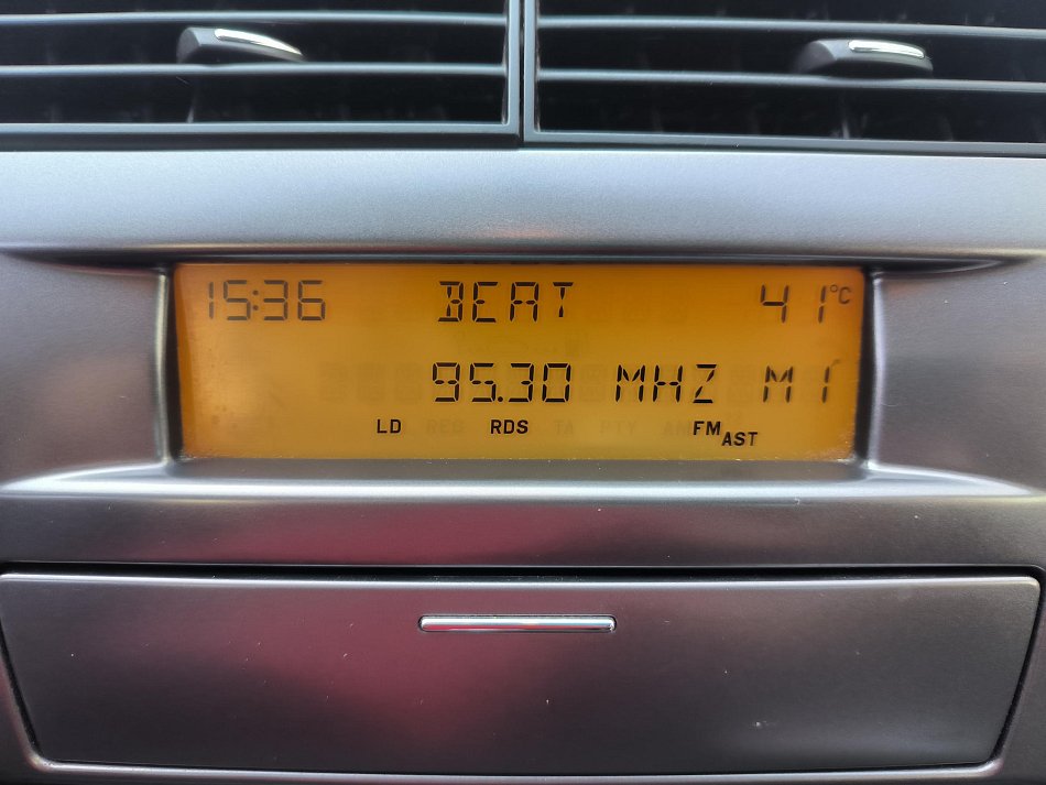 Citroën C4 1.4 i 