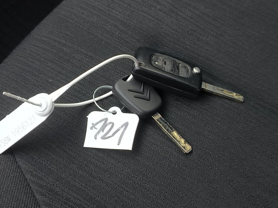 Citroën C4 1.4 i 