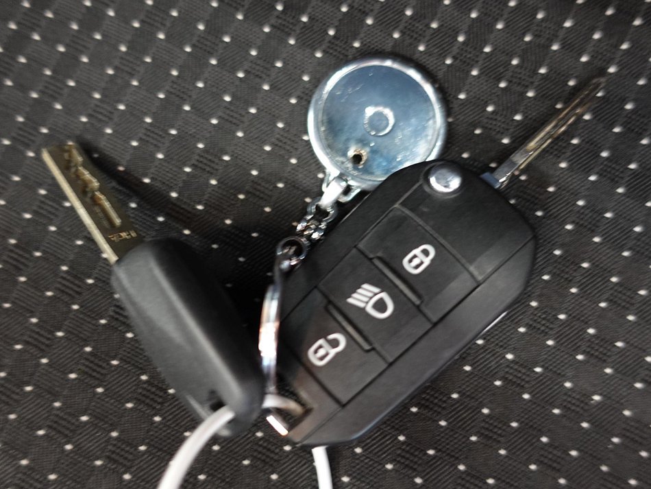 Peugeot 208 1.5HDi 