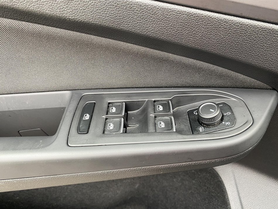 Volkswagen Golf 1.5 TSI 