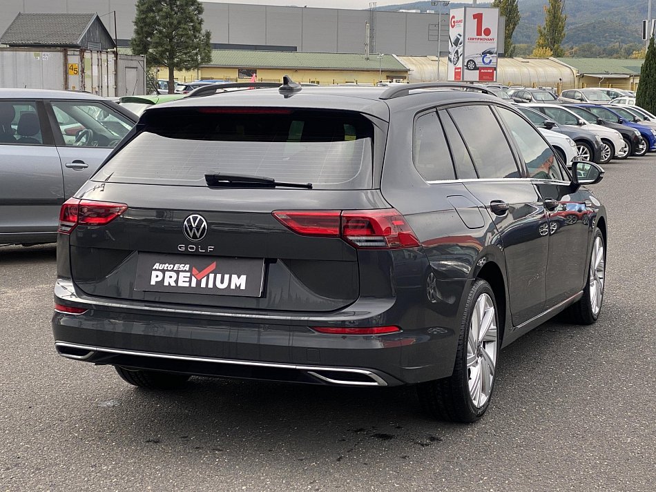 Volkswagen Golf 1.5 TSI 