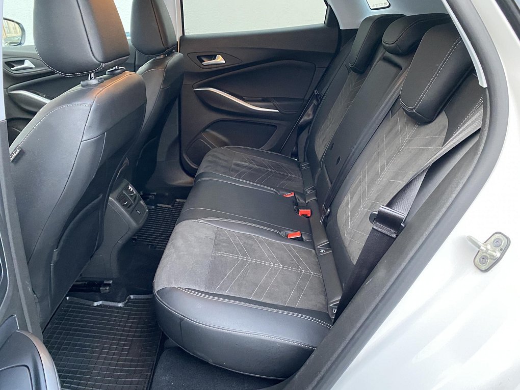 Opel Grandland 1.2 T GS Line