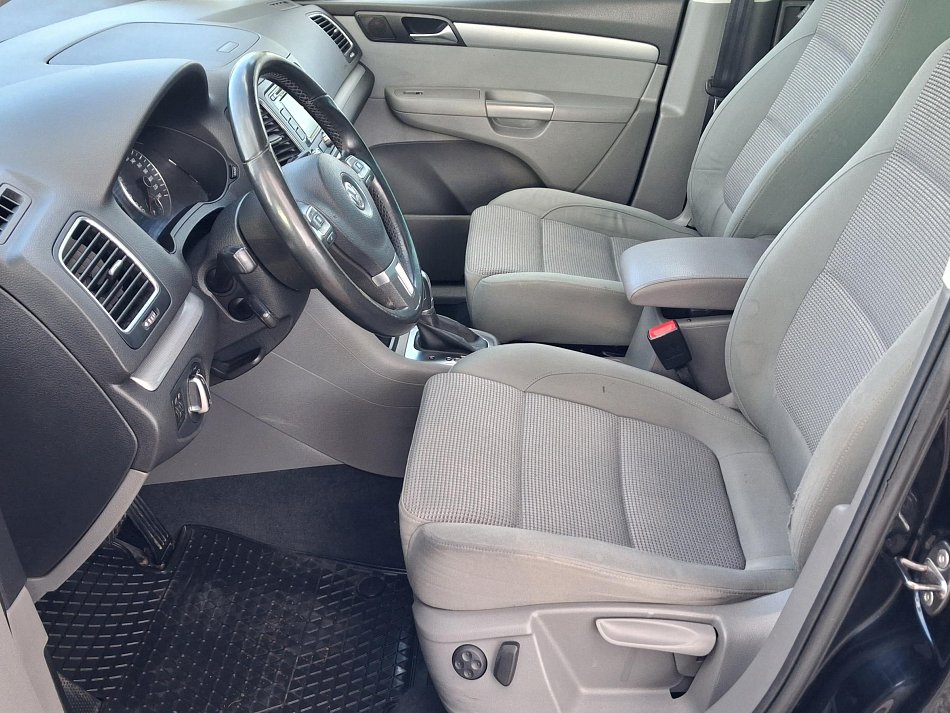 Volkswagen Sharan 2.0TDi 