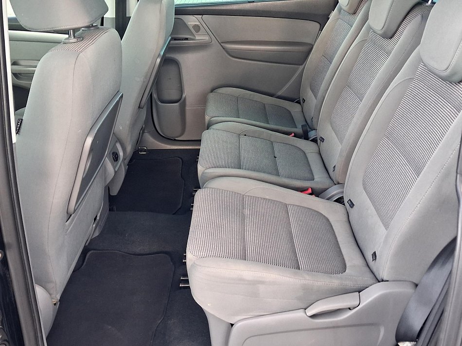 Volkswagen Sharan 2.0TDi 