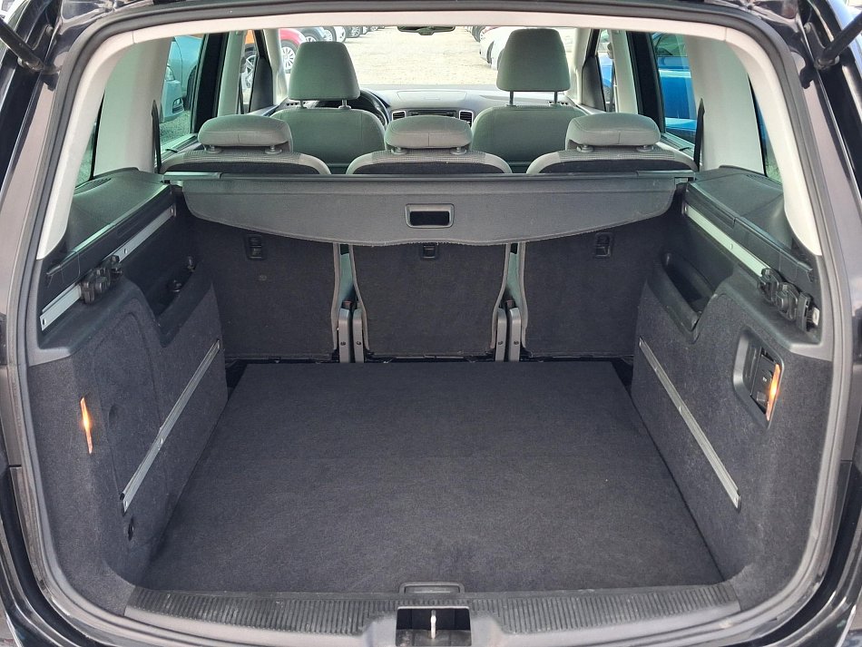 Volkswagen Sharan 2.0TDi 