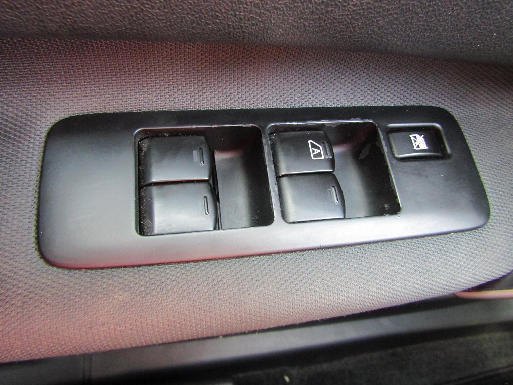 Nissan Qashqai 1.6 dCi  4x4, 7míst