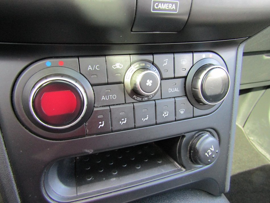 Nissan Qashqai 1.6 dCi  4x4, 7míst