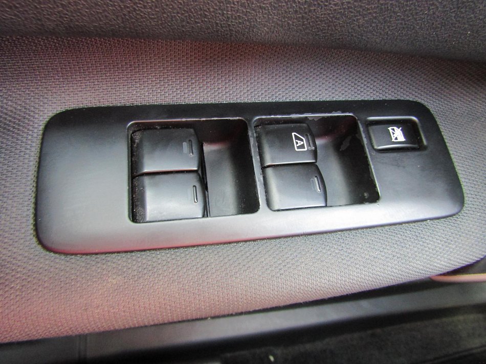 Nissan Qashqai 1.6 dCi  4x4, 7míst