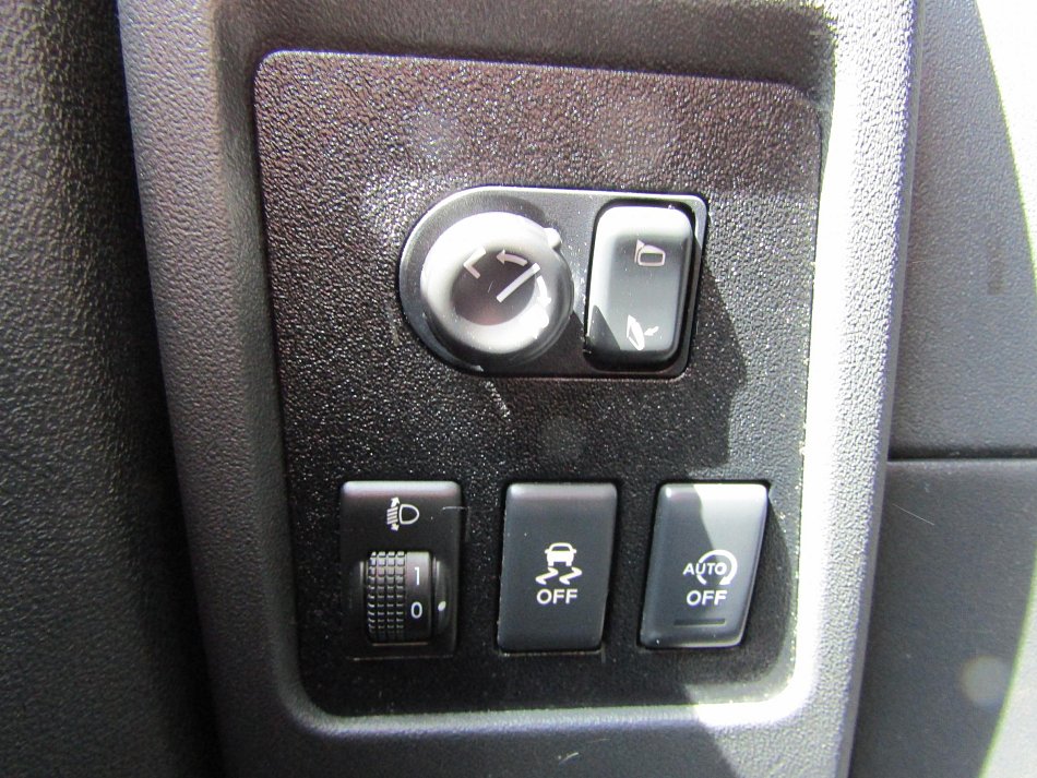 Nissan Qashqai 1.6 dCi  4x4, 7míst