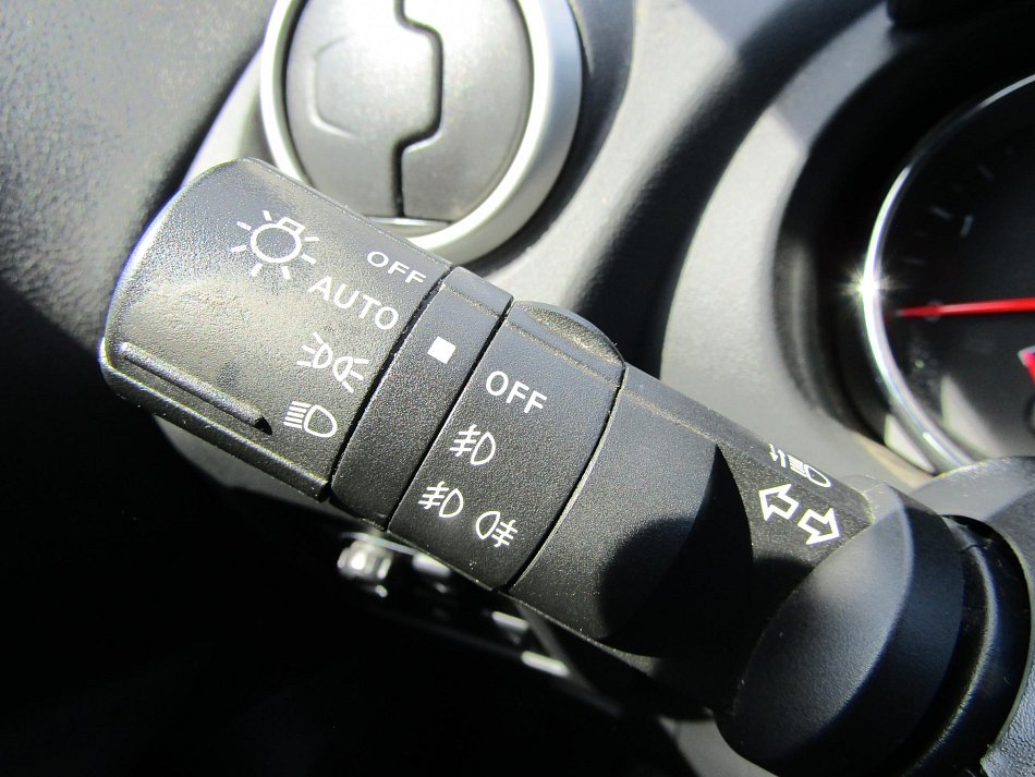 Nissan Qashqai 1.6 dCi  4x4, 7míst