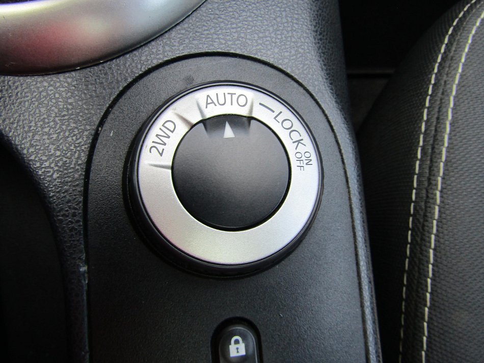 Nissan Qashqai 1.6 dCi  4x4, 7míst