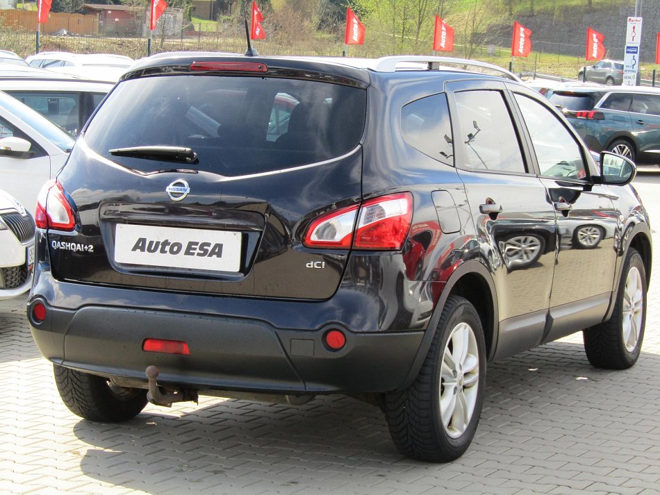 Nissan Qashqai 1.6 dCi  4x4, 7míst