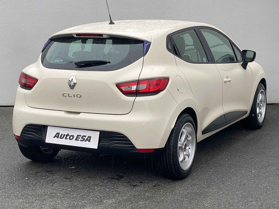 Renault Clio 1.2i 