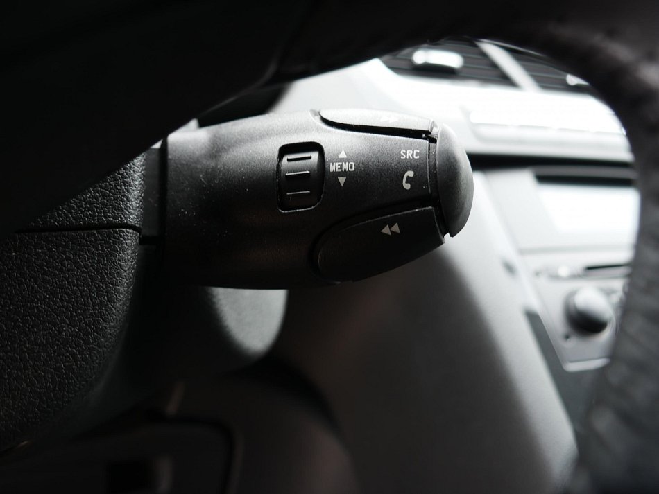 Peugeot 5008 1.6i 